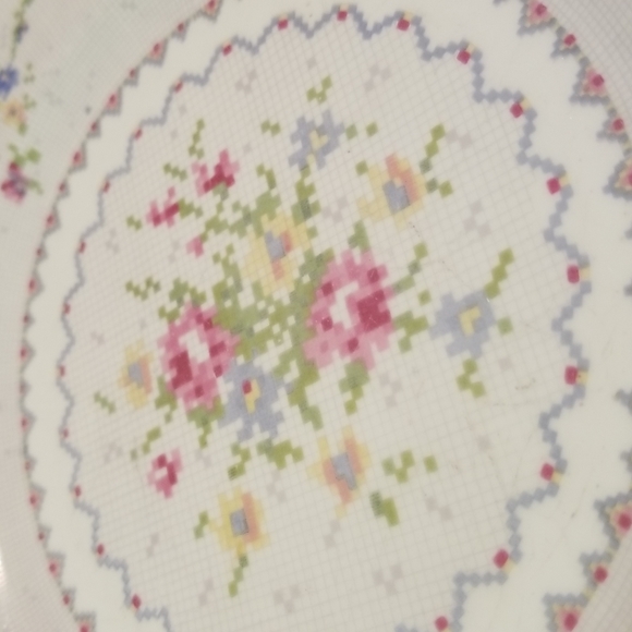 Vintage Royal Albert Bone China Petit Point Cross Stitch Rose Floral Plate Large - Picture 2 of 6